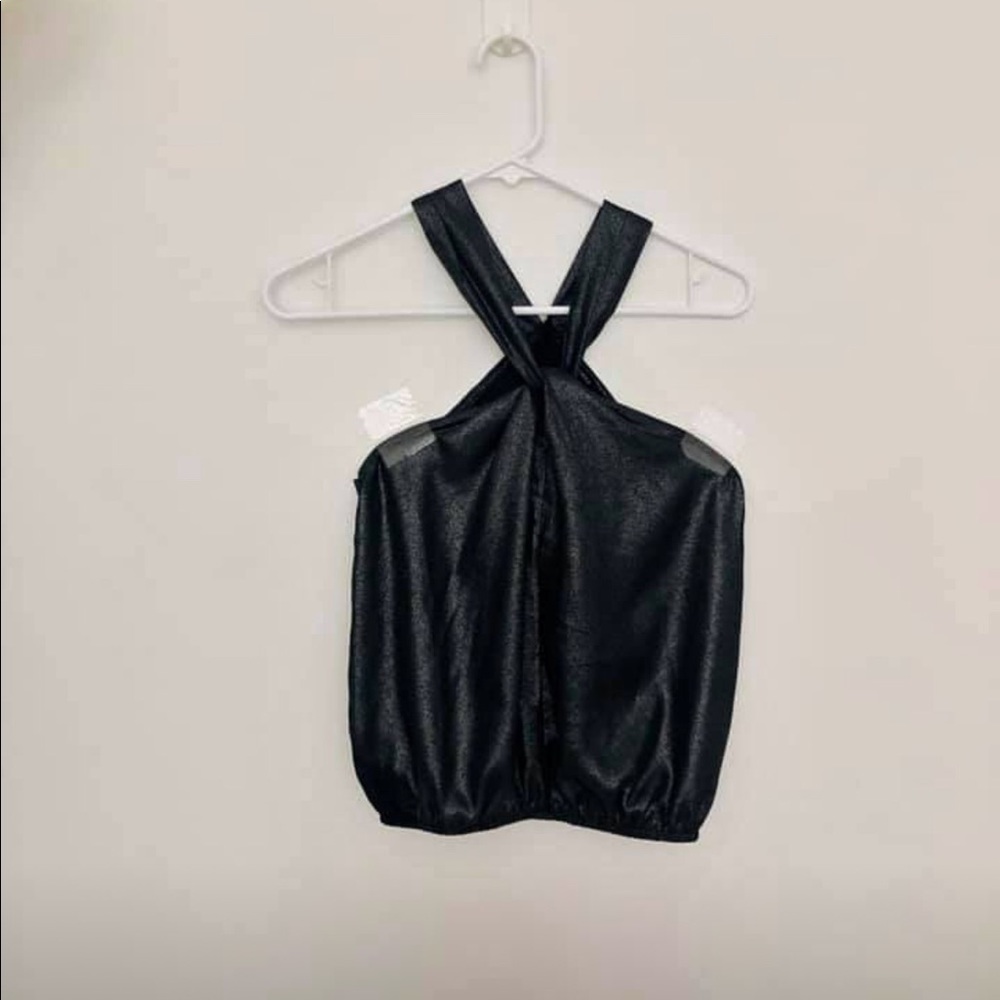 SOLD❣️NEW! Halter Neck Top 🖤💫